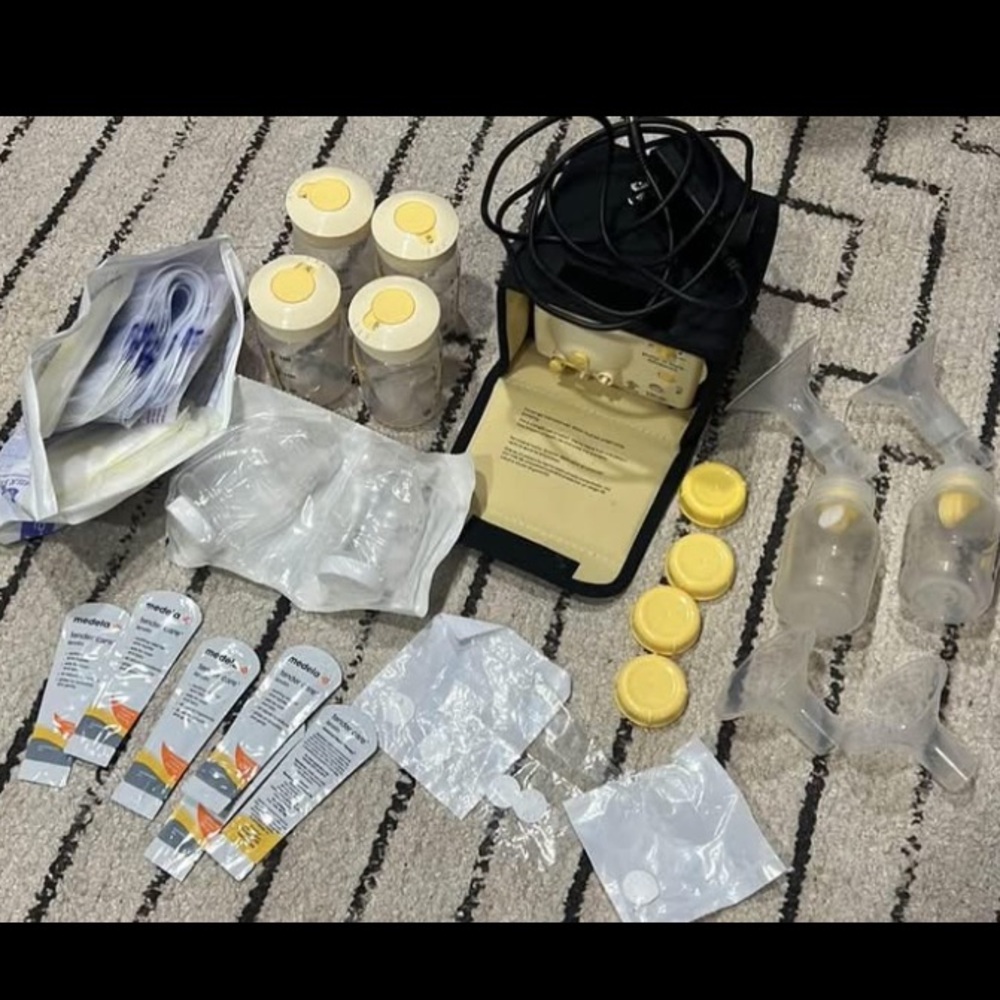 Medela Pump Kit with Accessories
